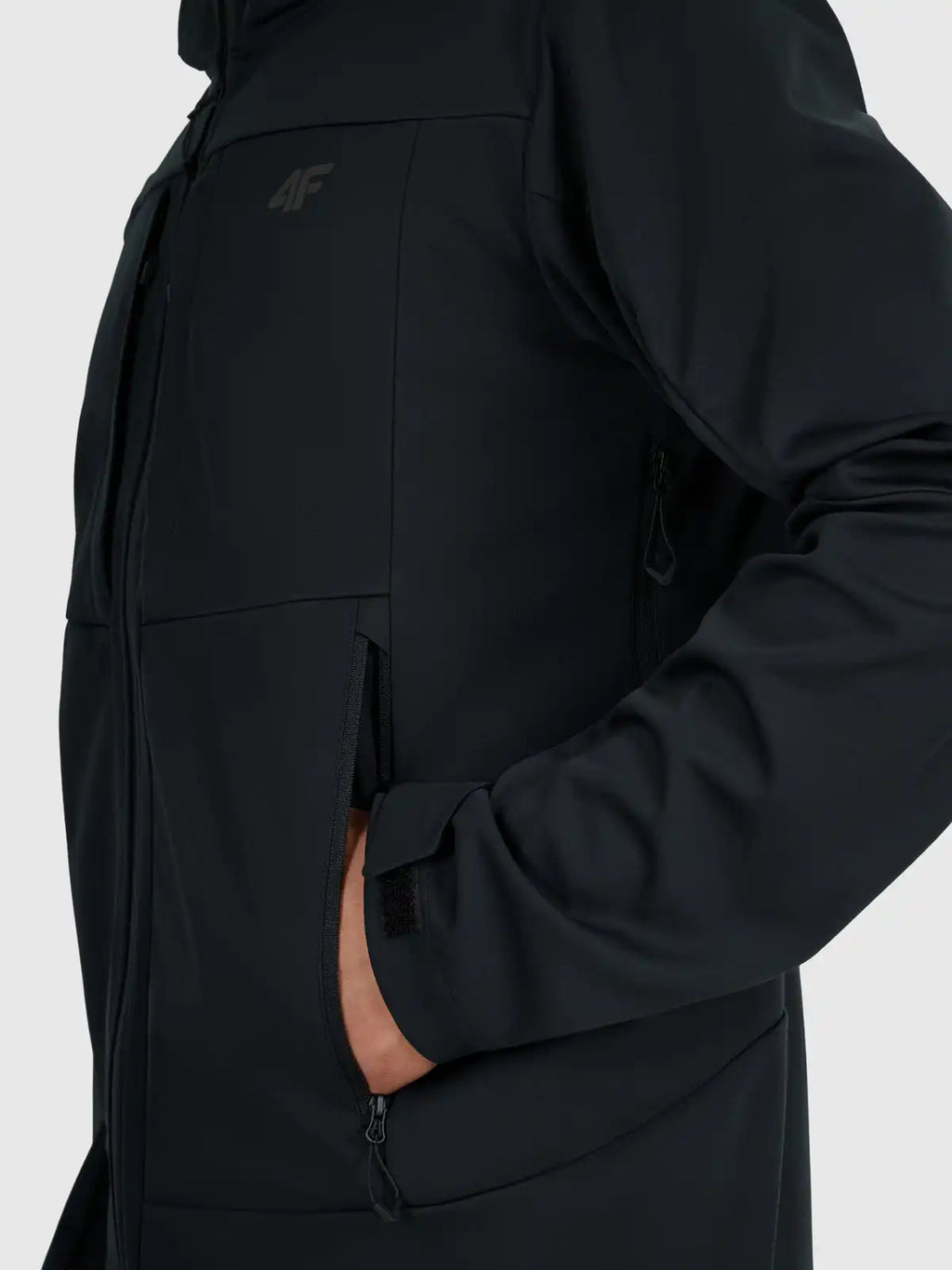 Jaqueta Softshell Masculina Trekking com Membrana 8000 - Preto | 4F