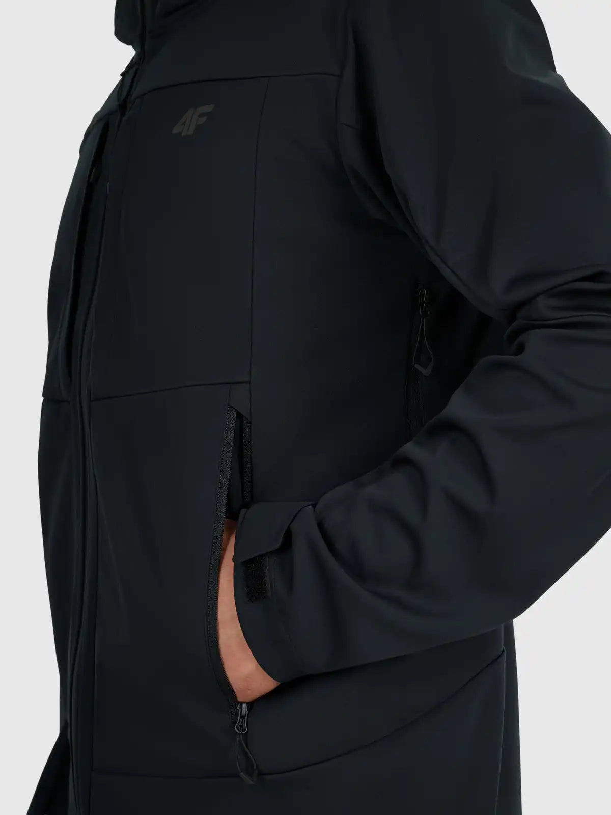 Jaqueta Softshell Masculina Trekking com Membrana 8000 - Preto | 4F
