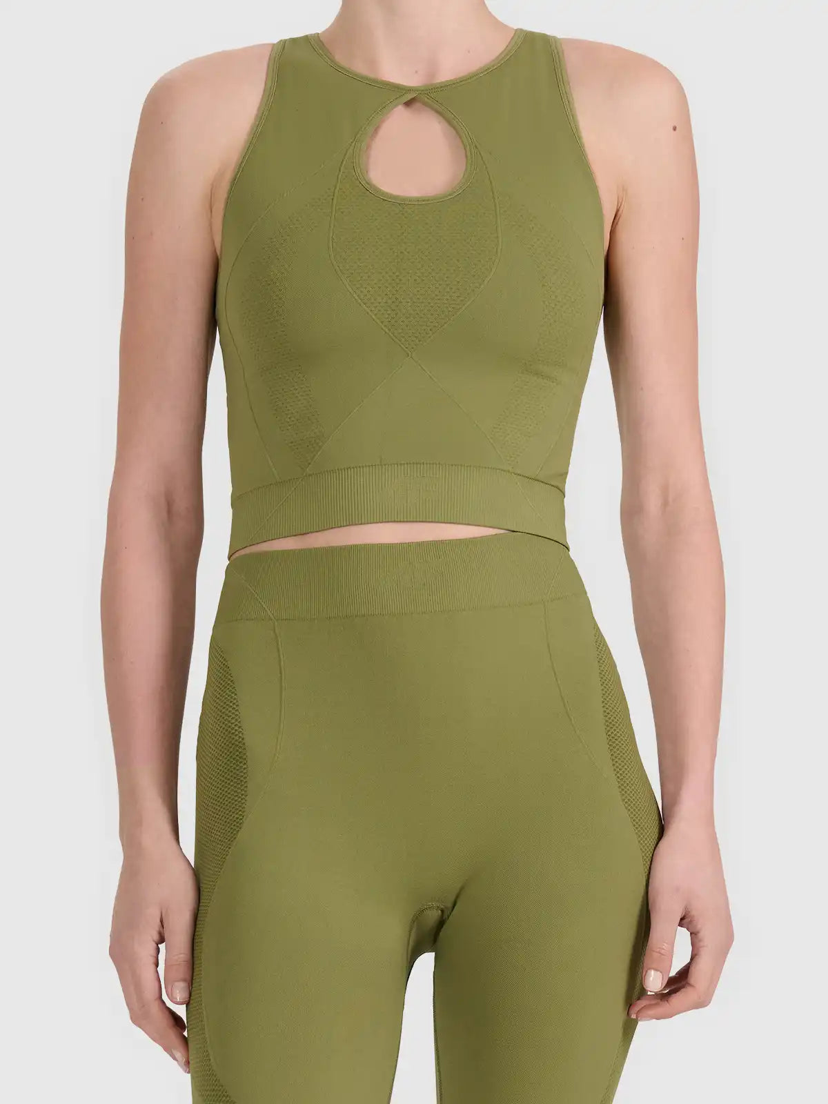 Top de Yoga Feminino Slim Quick Dry - Verde Oliva | 4F